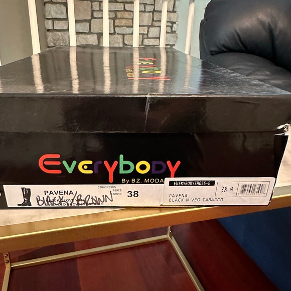 NEW NEVER WORN Everybody by BZ MODA Gorgeous Italian leather boots - Picture 9 of 9